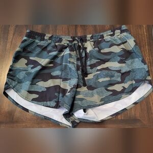 NWT Old Navy Camo Women's Running Shorts